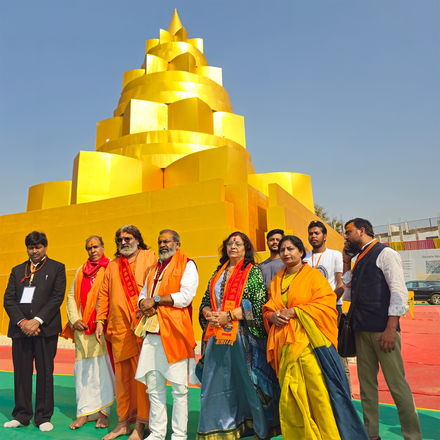 Dignitaries at the Ashram
